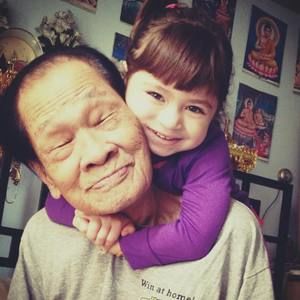 Meet your Posher, Meshia